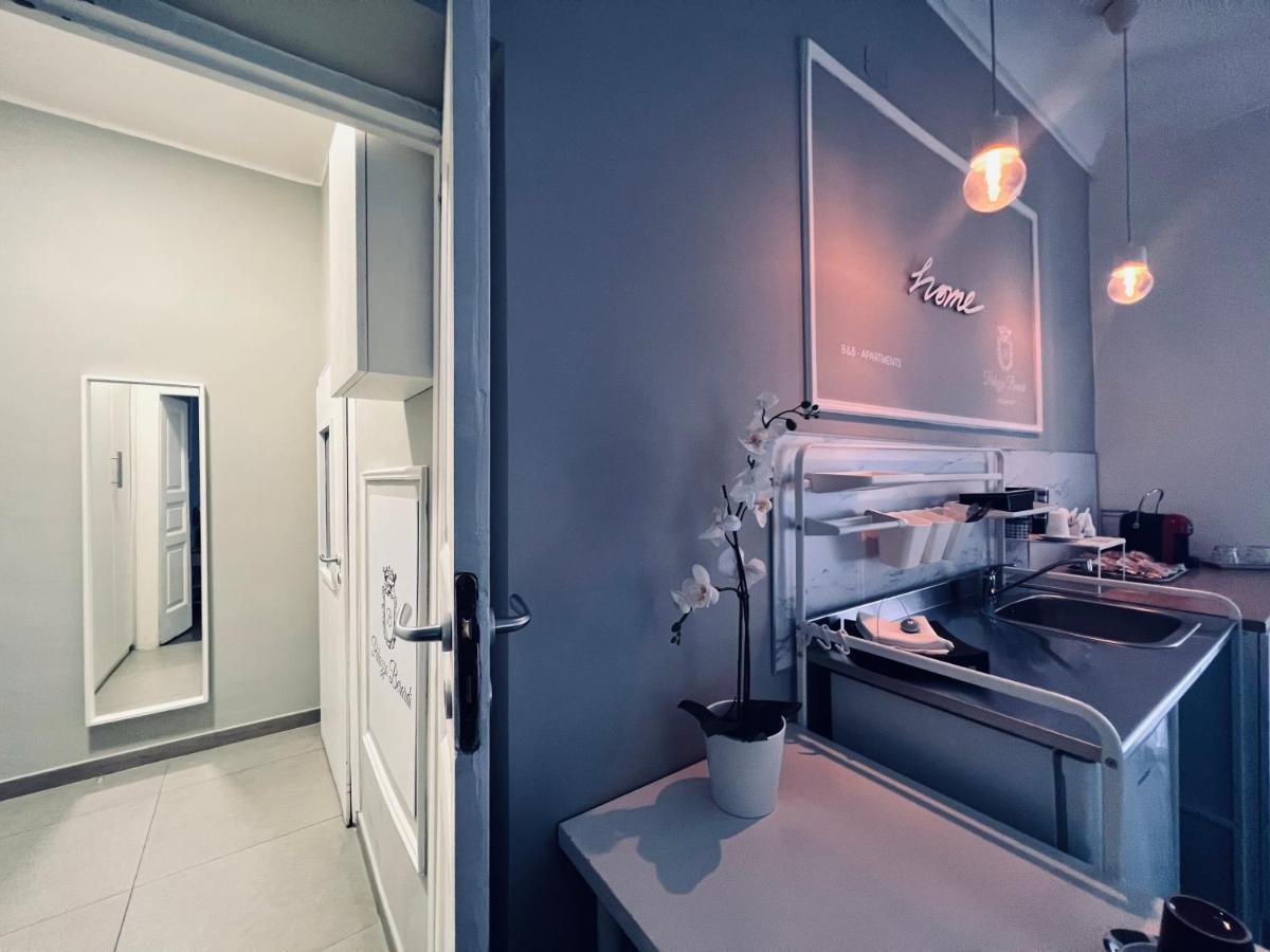 Palazzo Berardi Bed & Breakfast Taranto Exterior photo